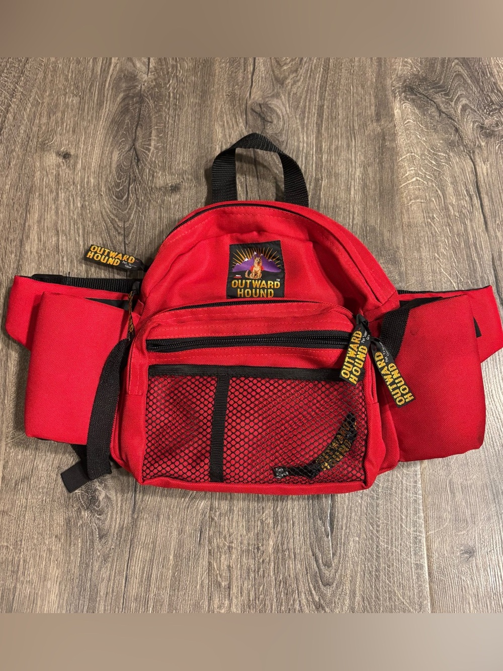 Outward Hound Pet Travel Bag Gear Waist Bag Canvas & Treat Pouch Red *ISSUE*